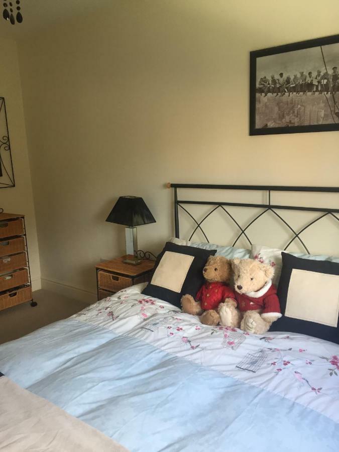 ダーリントンHighbury House, Warm And Welcoming.アパートメント エクステリア 写真